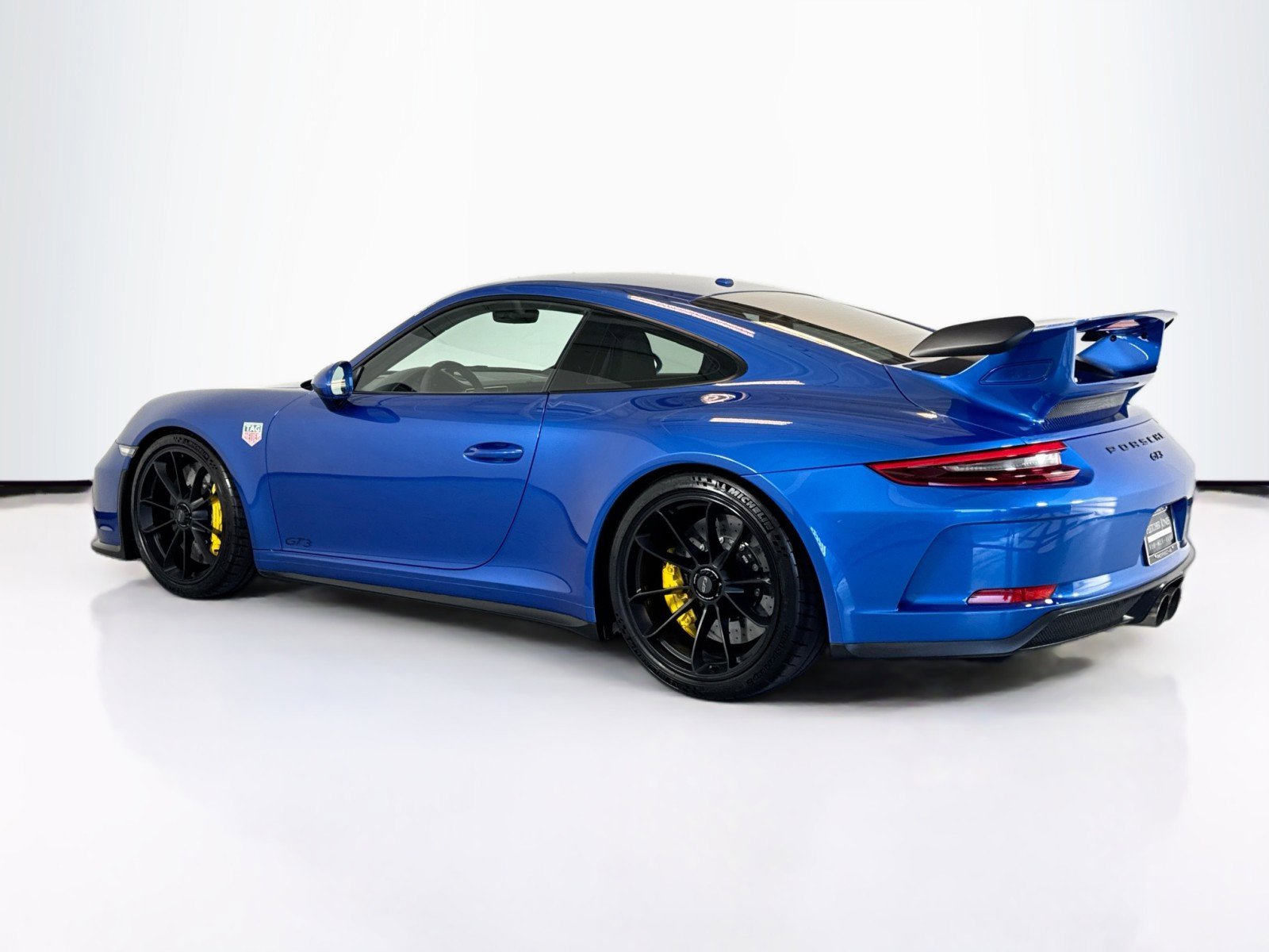 Certified 2018 Porsche 911 GT3 image 3