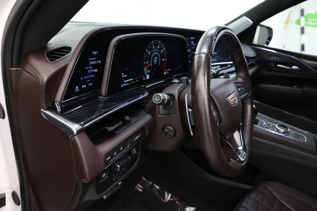 Used 2024 Cadillac Escalade ESV V w/ Heavy-Duty Trailer Package AWD/4WD image 81