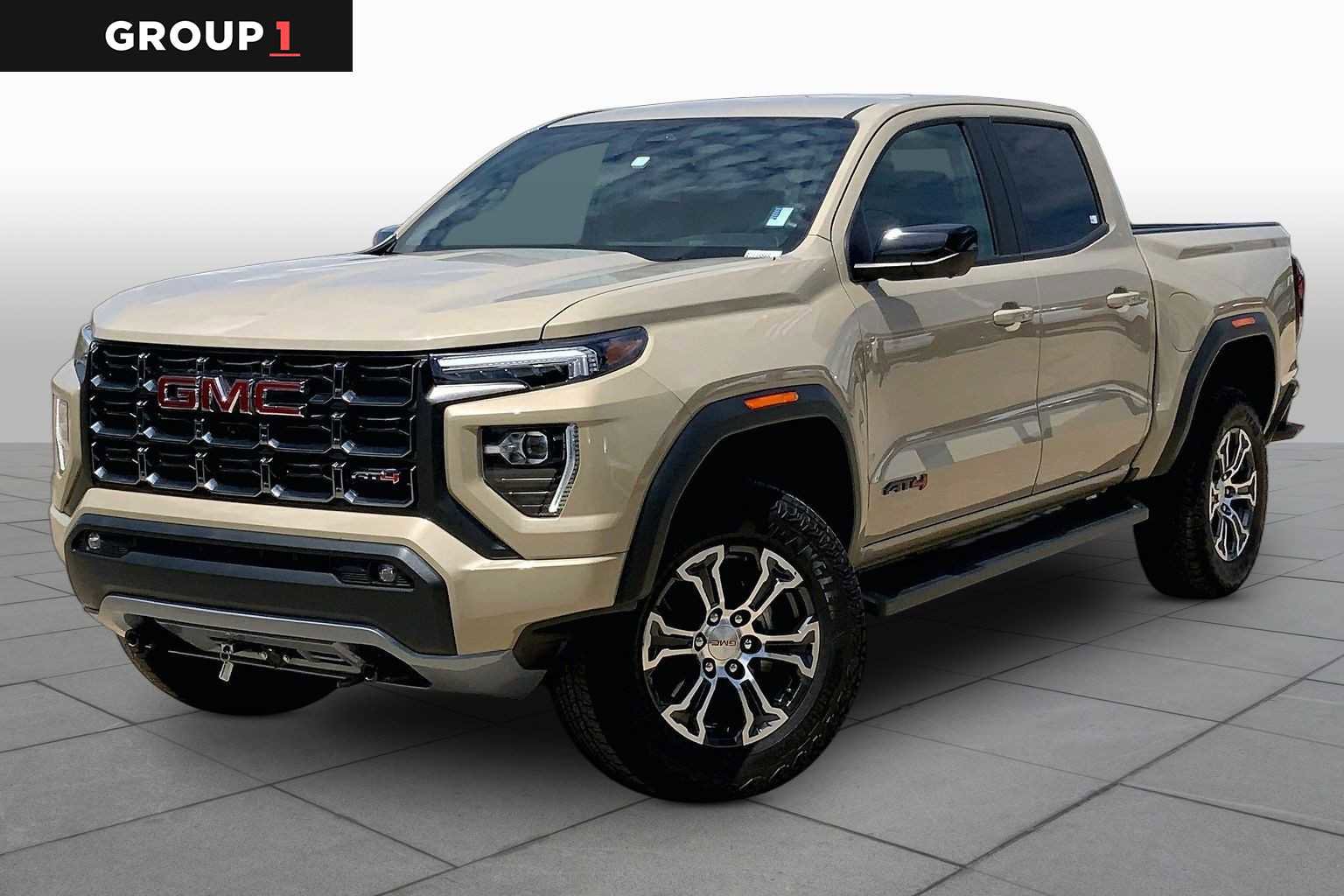 Used 2024 GMC Canyon AT4 w/ Technology Package AWD/4WD image 1