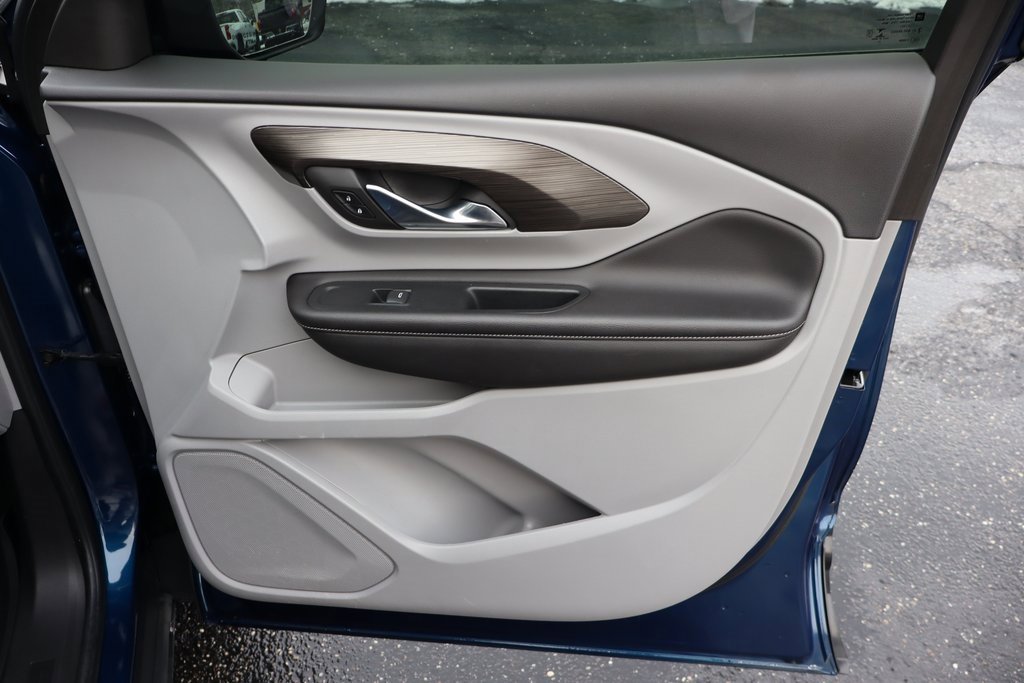 Used 2022 GMC Terrain SLE w/ Driver Convenience Package image 27