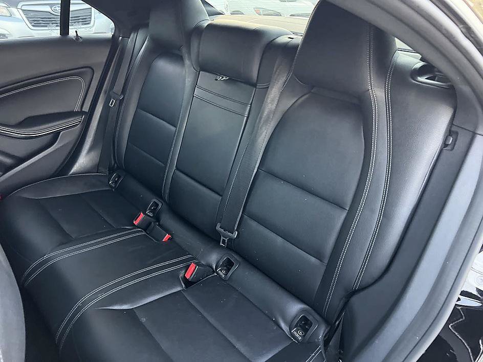 Used 2018 Mercedes-Benz CLA 250 image 12