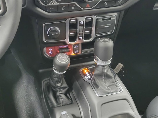 New 2025 Jeep Wrangler Unlimited Rubicon image 25