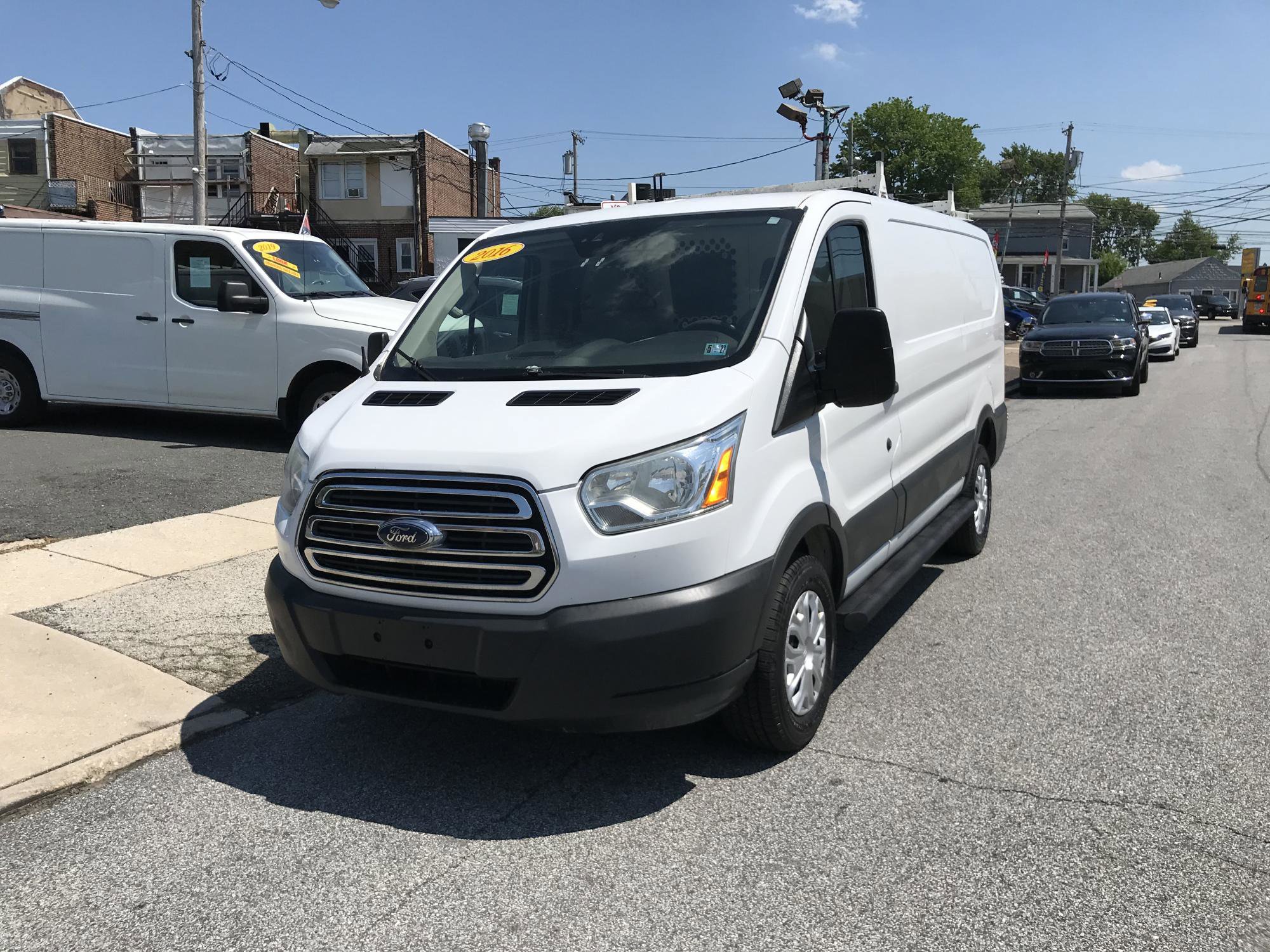 Used 2016 Ford Transit 250 w/ Exterior Upgrade Package RWD image 3
