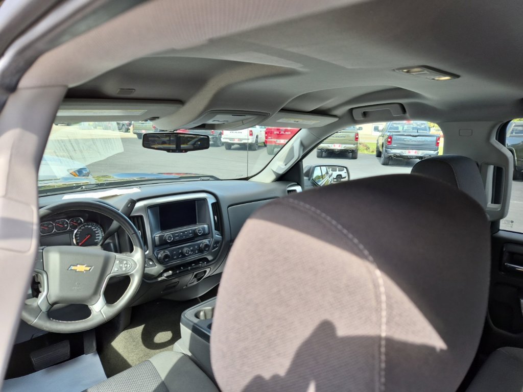 Used 2018 Chevrolet Silverado 1500 LT w/ All Star Edition AWD/4WD image 17