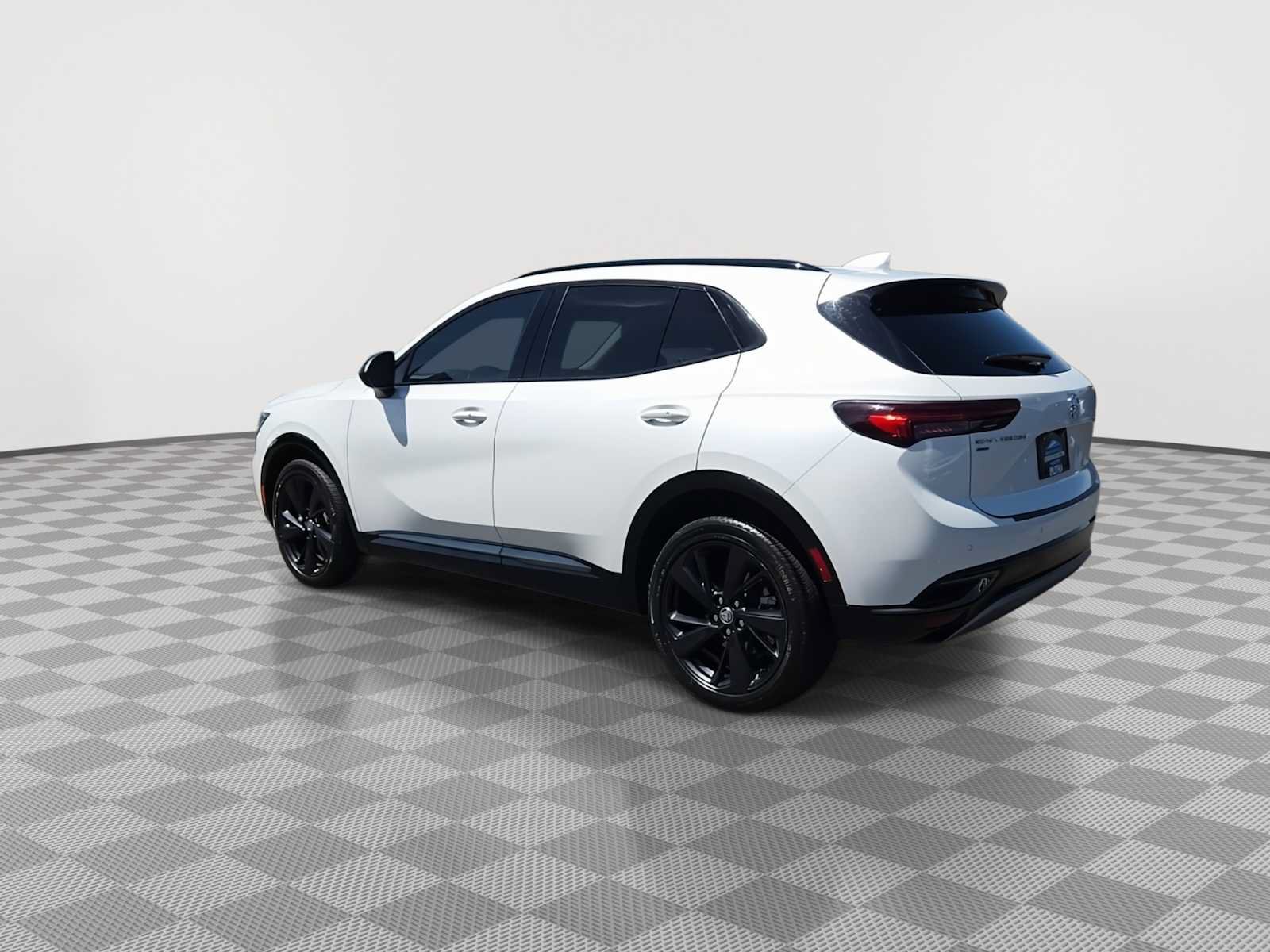 Used 2023 Buick Envision Essence w/ Sport Touring Package AWD/4WD image 6
