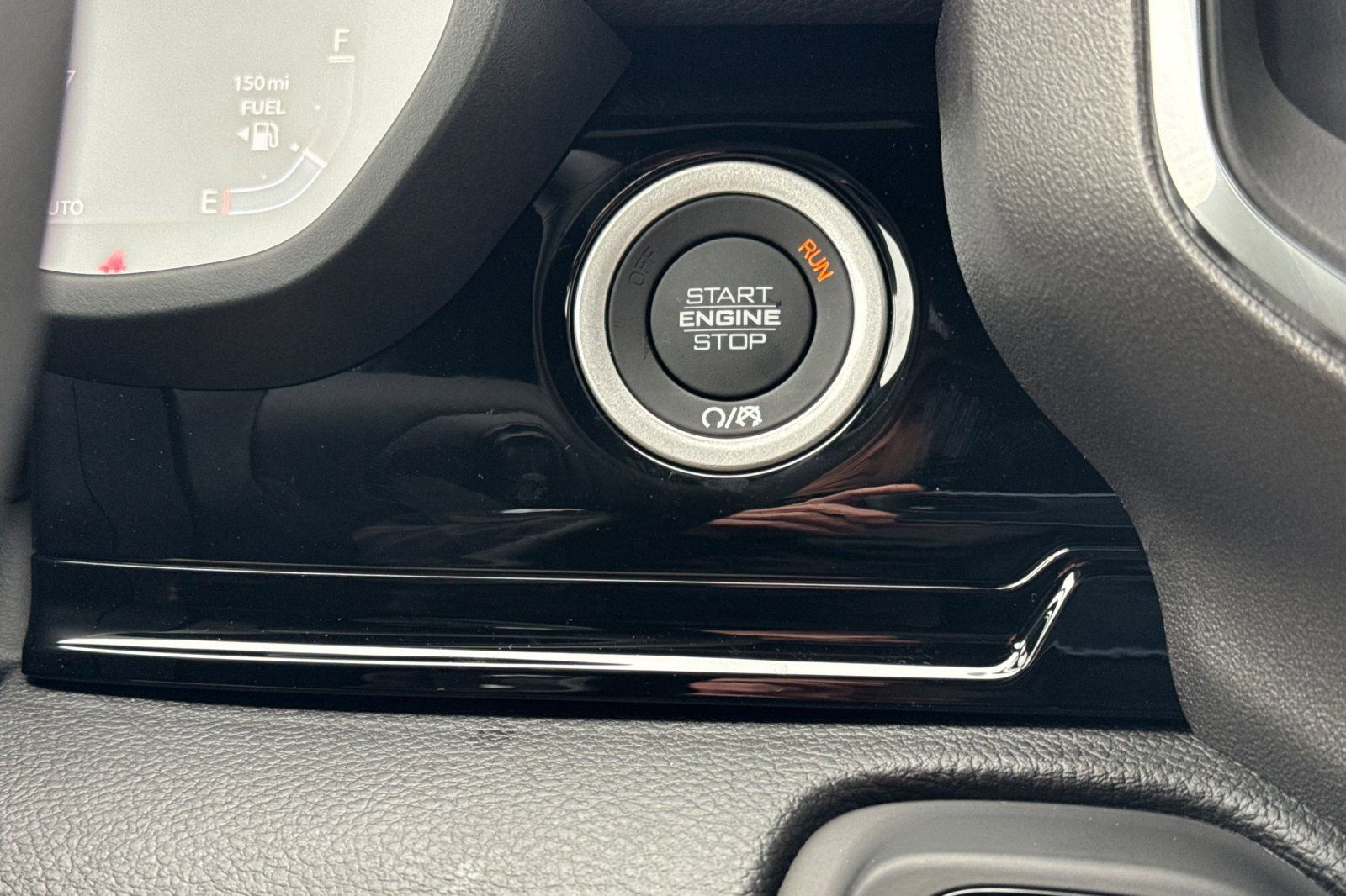 New 2026 RAM 1500 Laramie w/ Night Edition image 27