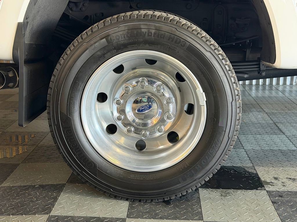 Used 2023 Ford F450 Platinum w/ FX4 Off-Road Package AWD/4WD image 32