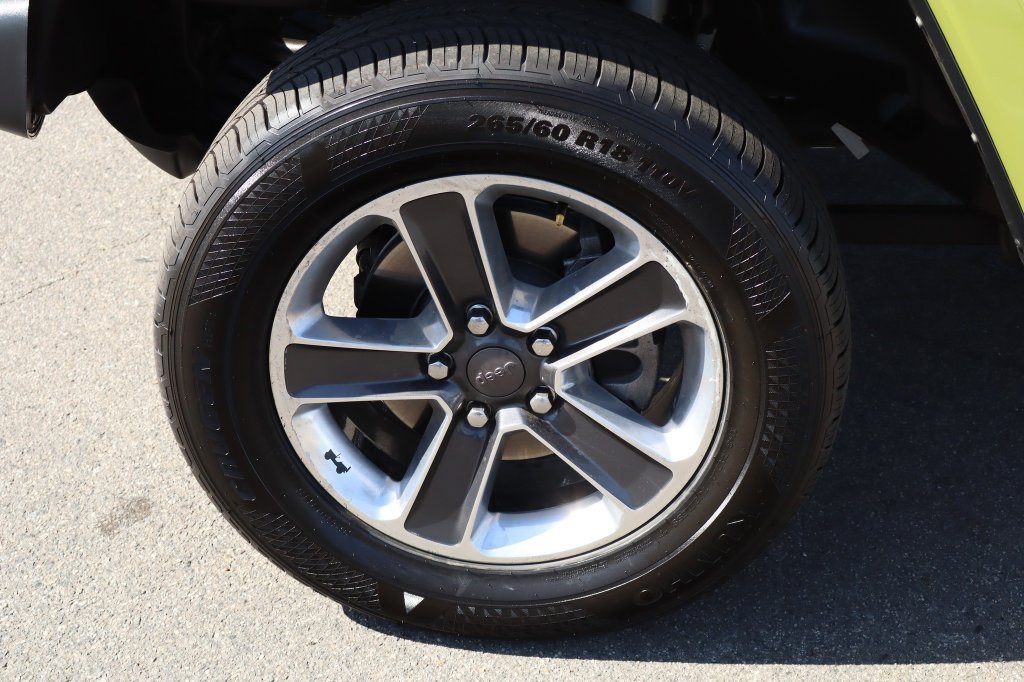 Used 2024 Jeep Wrangler Unlimited AWD/4WD image 14