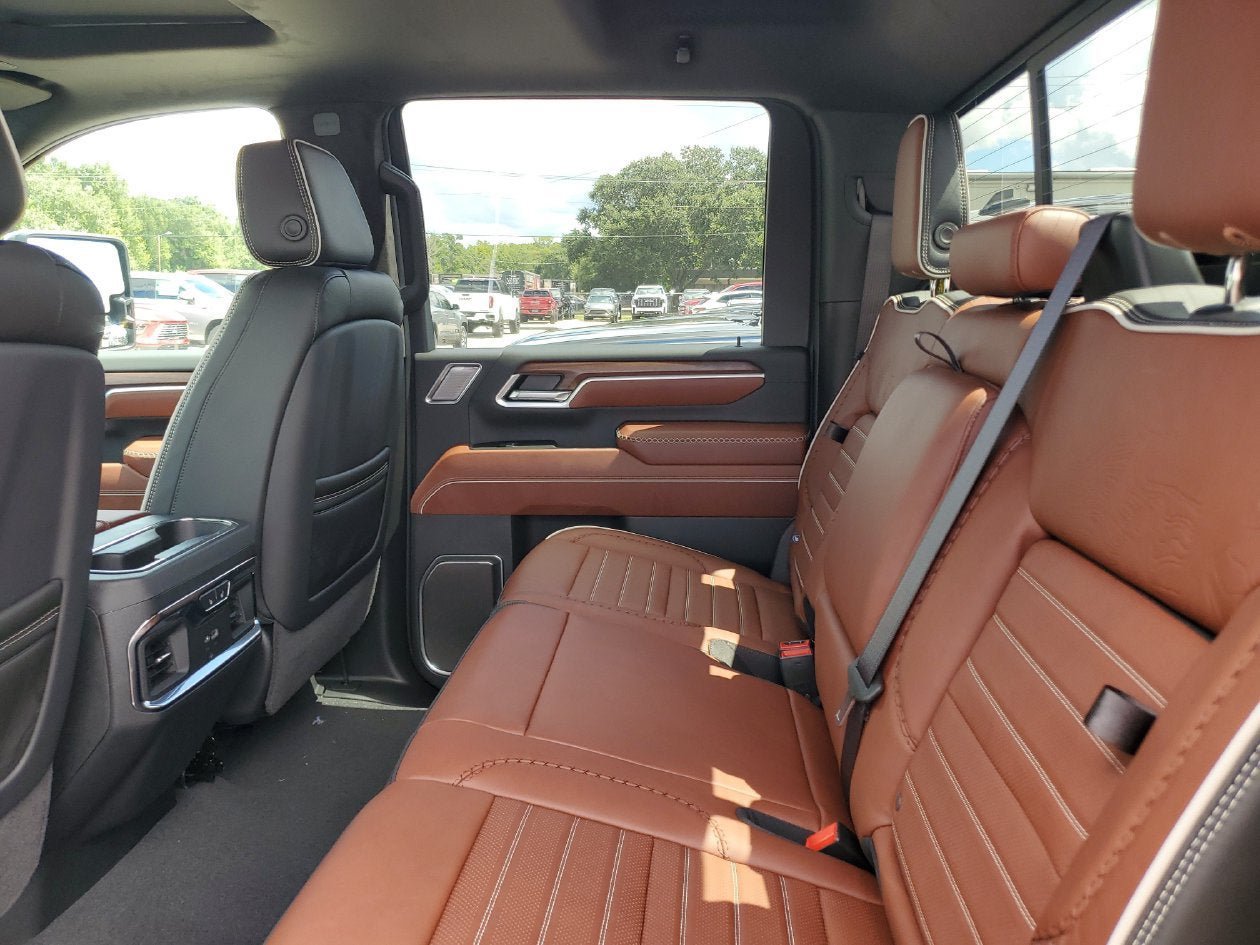 New 2026 GMC Sierra 3500 Denali Ultimate AWD/4WD image 12