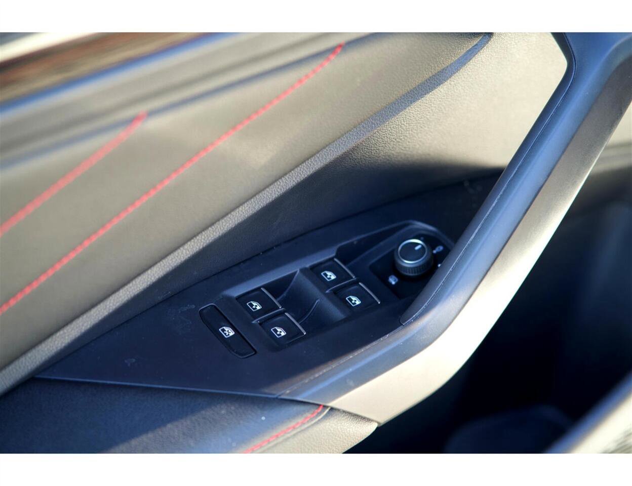 Used 2022 Volkswagen Jetta GLI Autobahn w/ GLI Black Package image 29