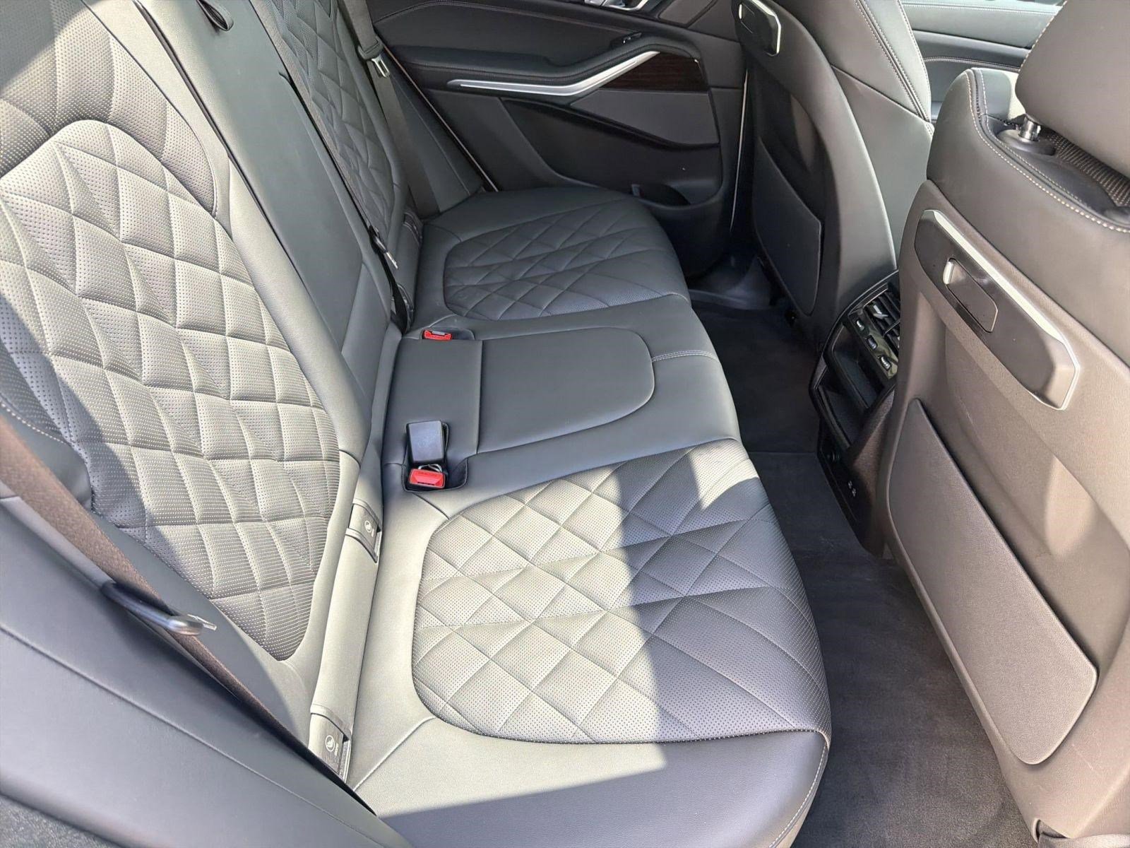 Used 2026 BMW X5 xDrive40i image 31