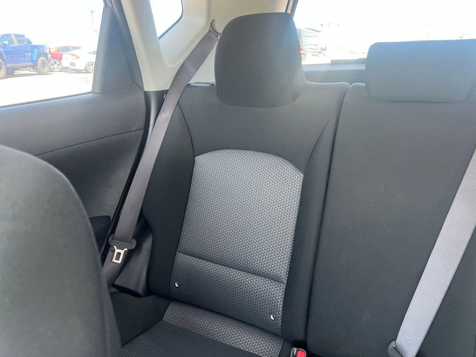 Used 2025 Kia Soul LX w/ LX Technology Package FWD image 39