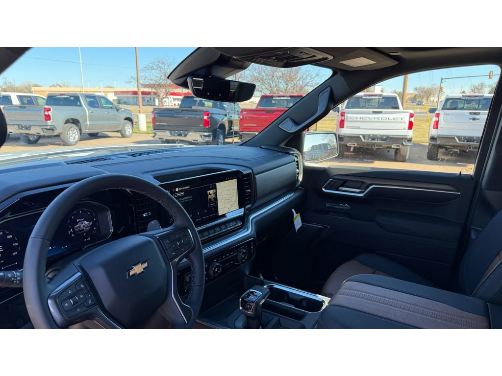 New 2026 Chevrolet Silverado 1500 High Country w/ Technology Package AWD/4WD image 9