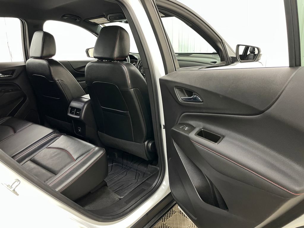 Certified 2024 Chevrolet Equinox RS w/ RS Leather Package FWD image 41