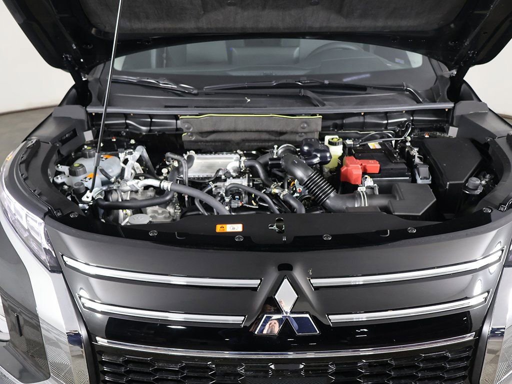 New 2026 Mitsubishi Outlander ES AWD/4WD image 18