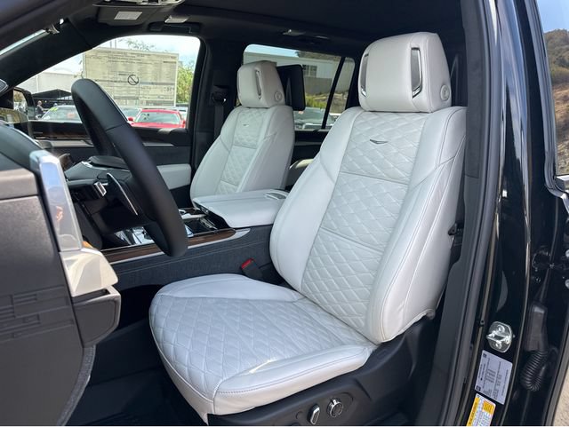 New 2026 Cadillac Escalade ESV Platinum Sport w/ LPO, ONYX Package AWD/4WD image 20