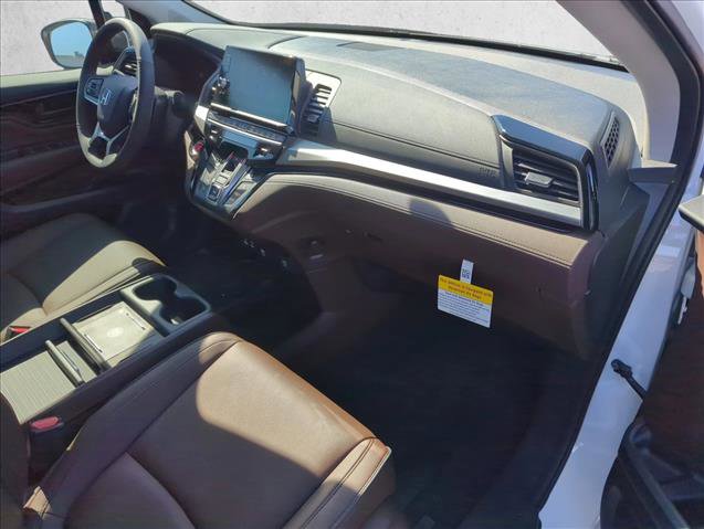 New 2026 Honda Odyssey Touring image 4