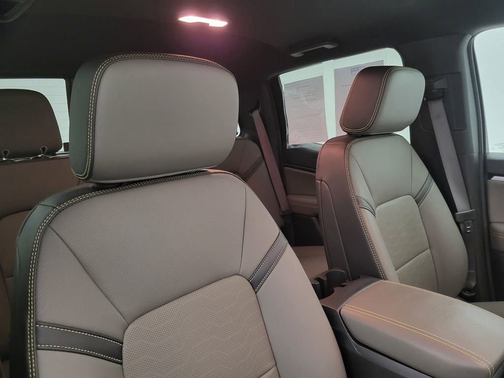 Certified 2025 Chevrolet Colorado ZR2 w/ Technology Package image 38