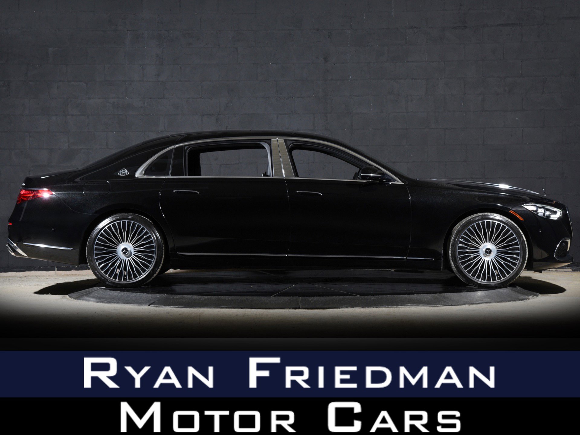 Used 2021 Mercedes-Benz Maybach S 580 4MATIC image 1