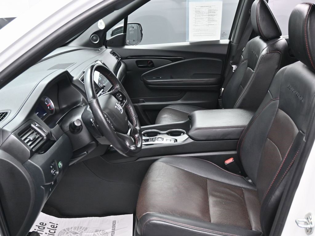 Used 2024 Honda Passport Black Edition image 16