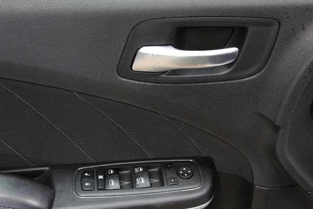 Used 2022 Dodge Charger SXT RWD image 16