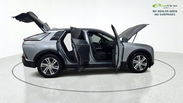 Used 2024 Cadillac Lyriq Tech w/ Driver Assist Package AWD/4WD image 19