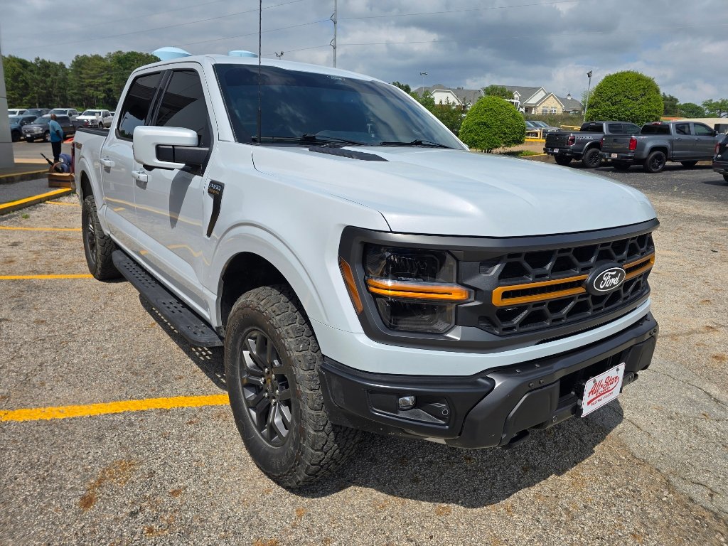 Used 2025 Ford F150 Tremor w/ Equipment Group 402A High AWD/4WD image 3