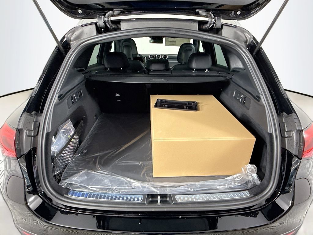 Used 2026 Mercedes-Benz GLC 300 4MATIC image 27