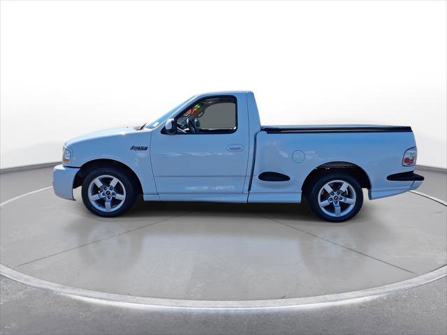 Used 2001 Ford F150 Lightning RWD image 5