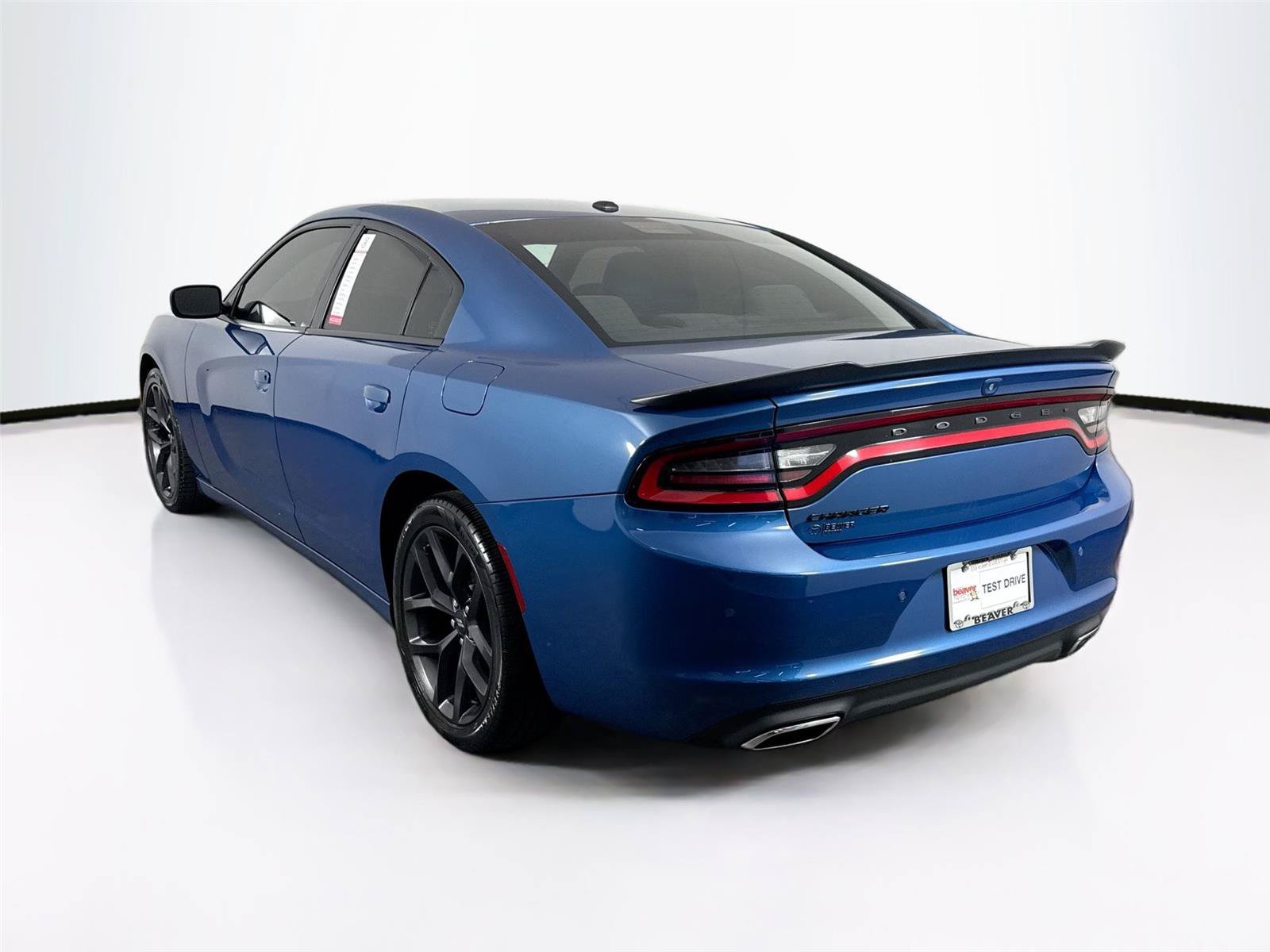 Used 2021 Dodge Charger SXT w/ Blacktop Package RWD image 10