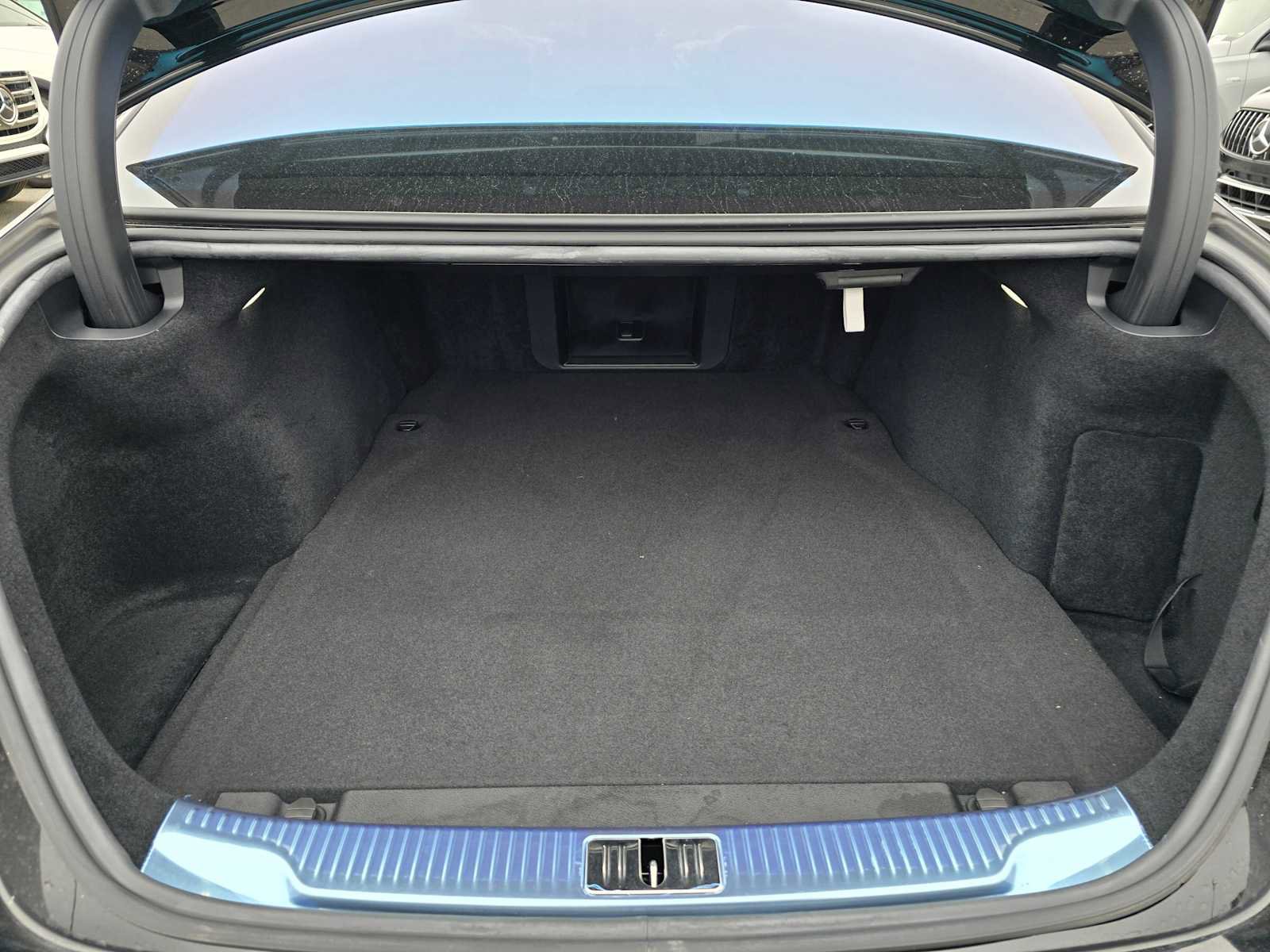 Used 2024 Mercedes-Benz S 580e 4MATIC Sedan image 16