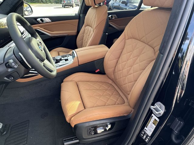 New 2027 BMW X7 xDrive40i w/ M Sport Package AWD/4WD image 16