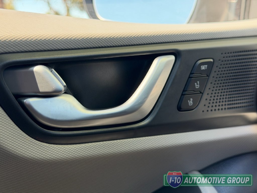 Used 2017 Hyundai Ioniq Limited w/ Ultimate Package 03 FWD image 19