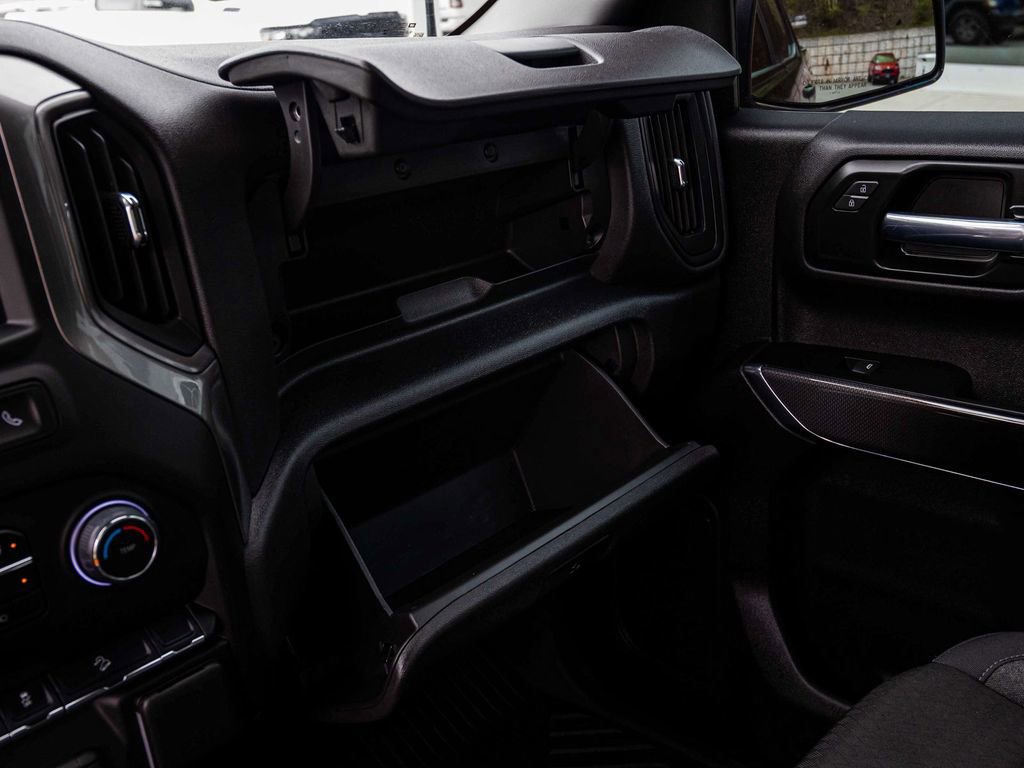 Used 2025 Chevrolet Silverado 1500 Custom Trail Boss w/ Midnight Edition AWD/4WD image 19