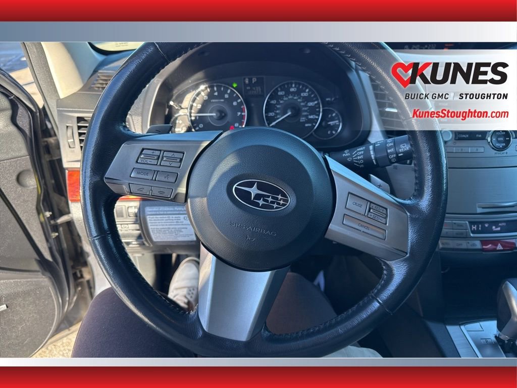 Used 2011 Subaru Outback 2.5i Limited w/ PWR Moonroof Pkg image 25