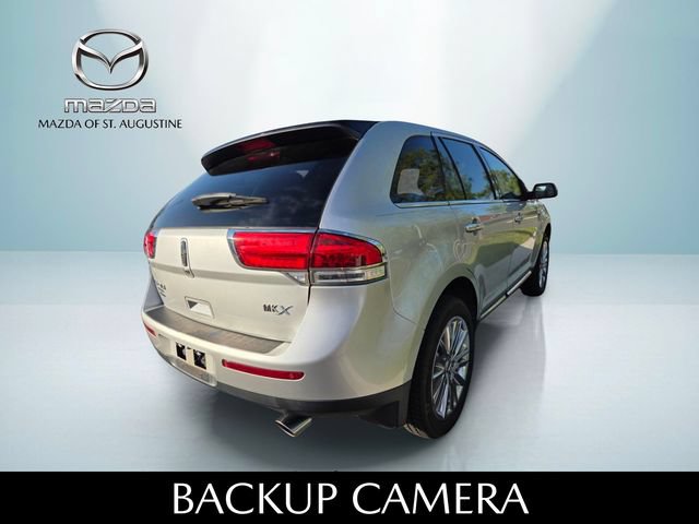 Used 2013 Lincoln MKX FWD image 4