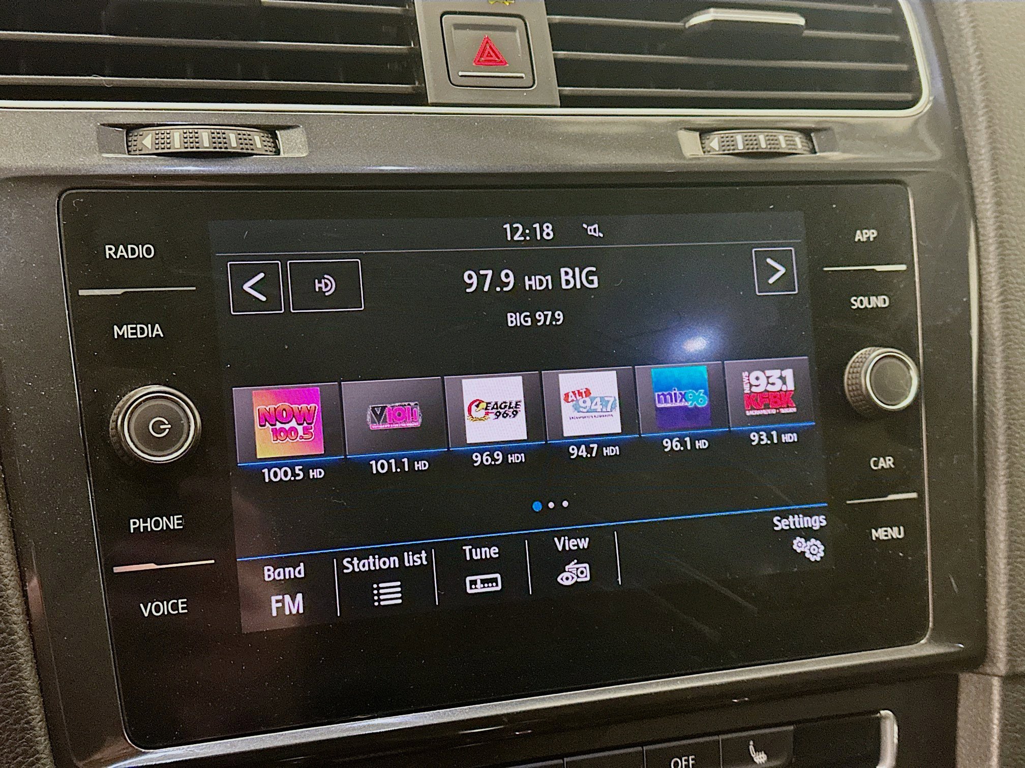 Used 2018 Volkswagen Golf SE FWD image 21