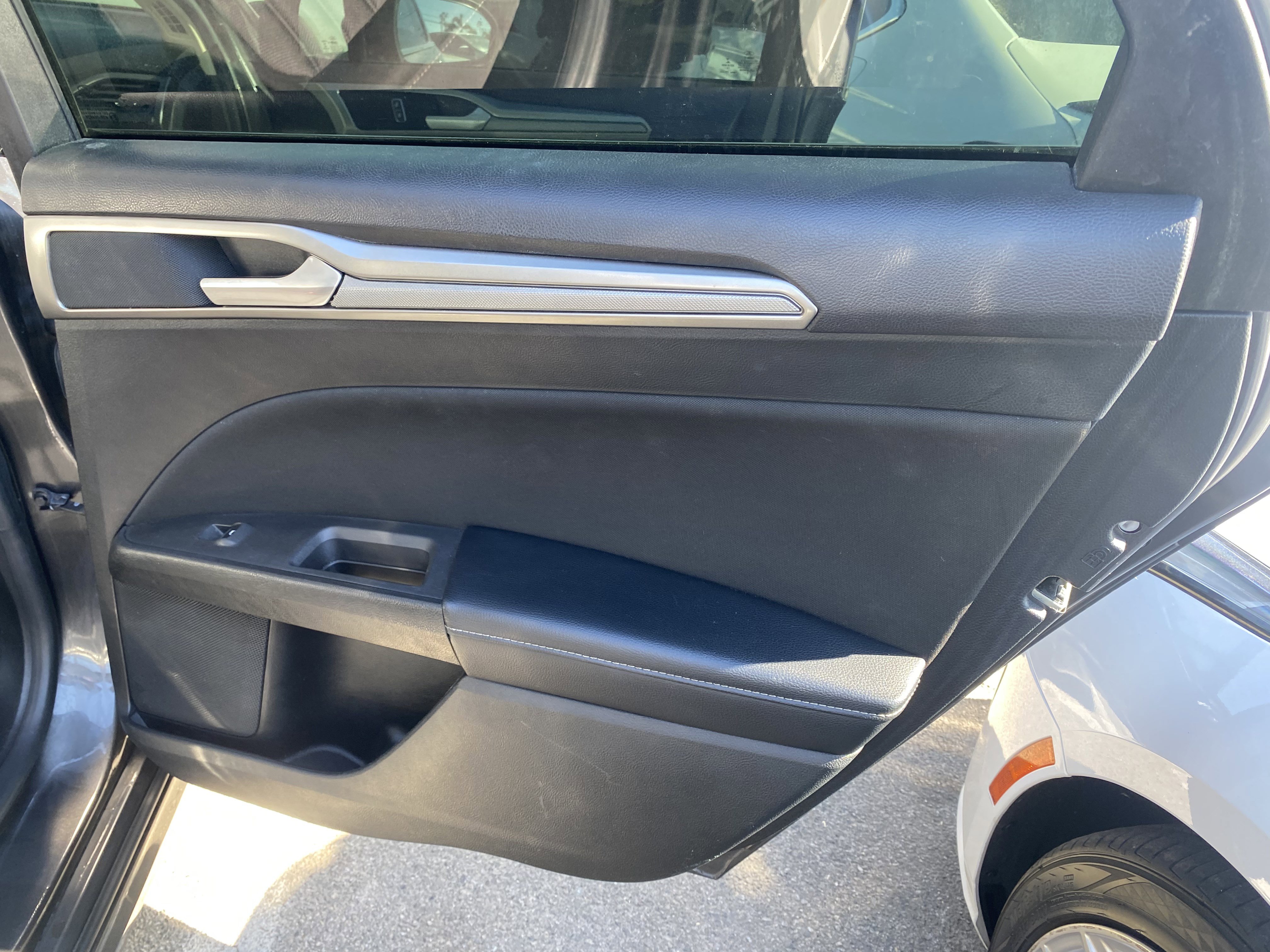 Used 2019 Ford Fusion SE image 22