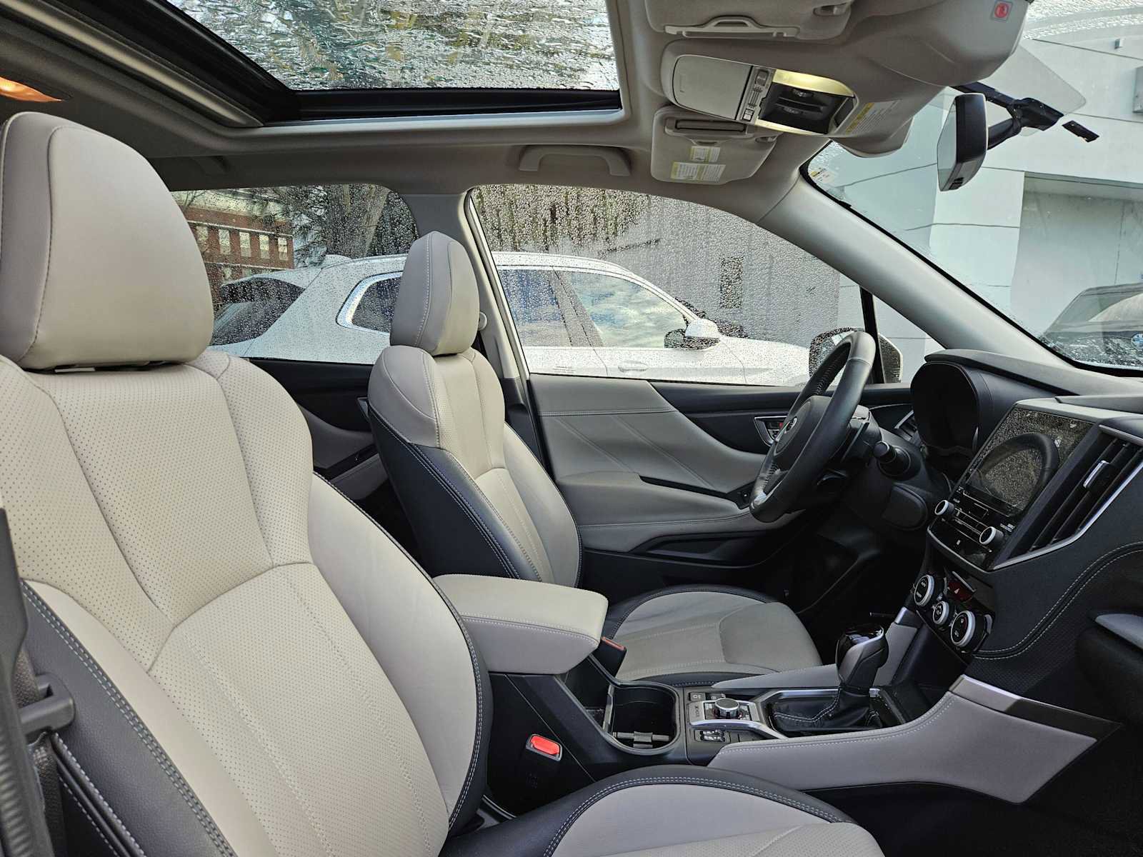 Used 2021 Subaru Forester Limited image 8