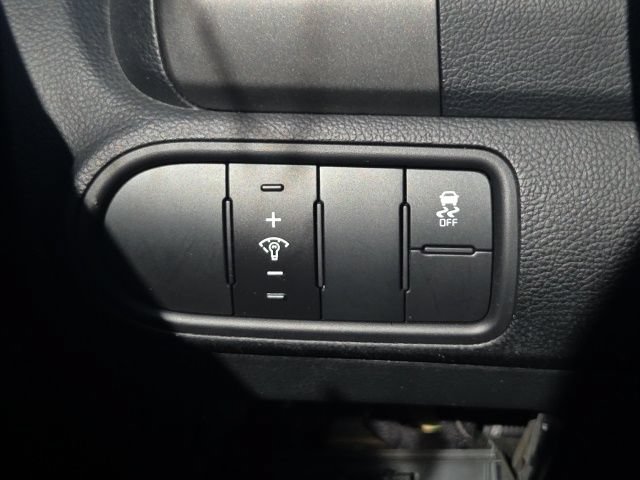 Used 2017 Kia Forte LX FWD image 21