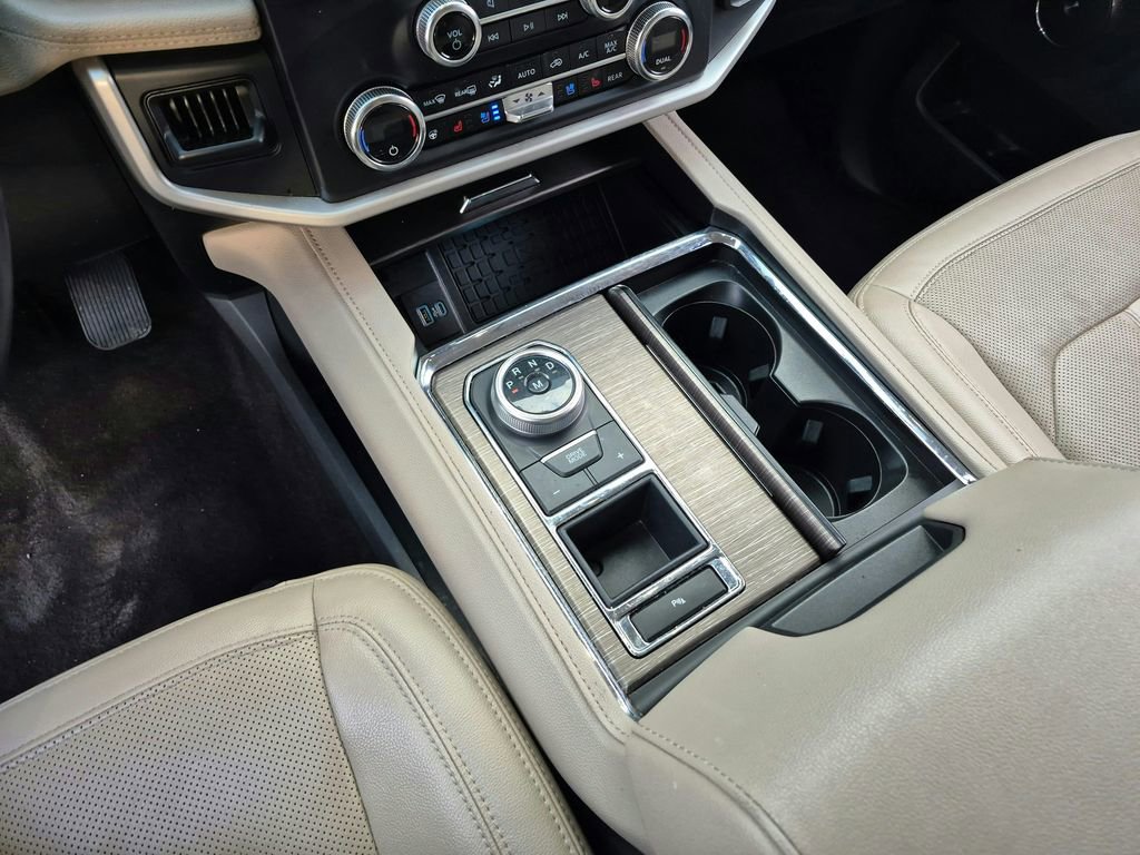 Used 2023 Ford Expedition Limited image 21