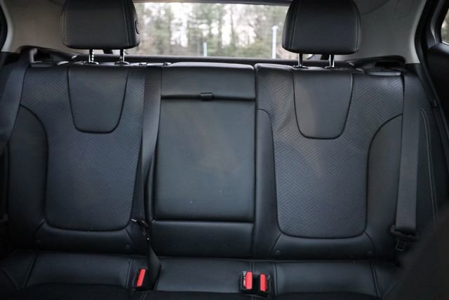 Used 2023 Buick Encore GX Essence w/ Experience Buick Package image 39