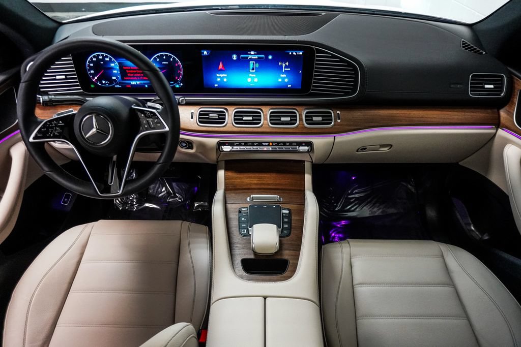 Used 2025 Mercedes-Benz GLE 450 4MATIC Coupe w/ Night Package image 12