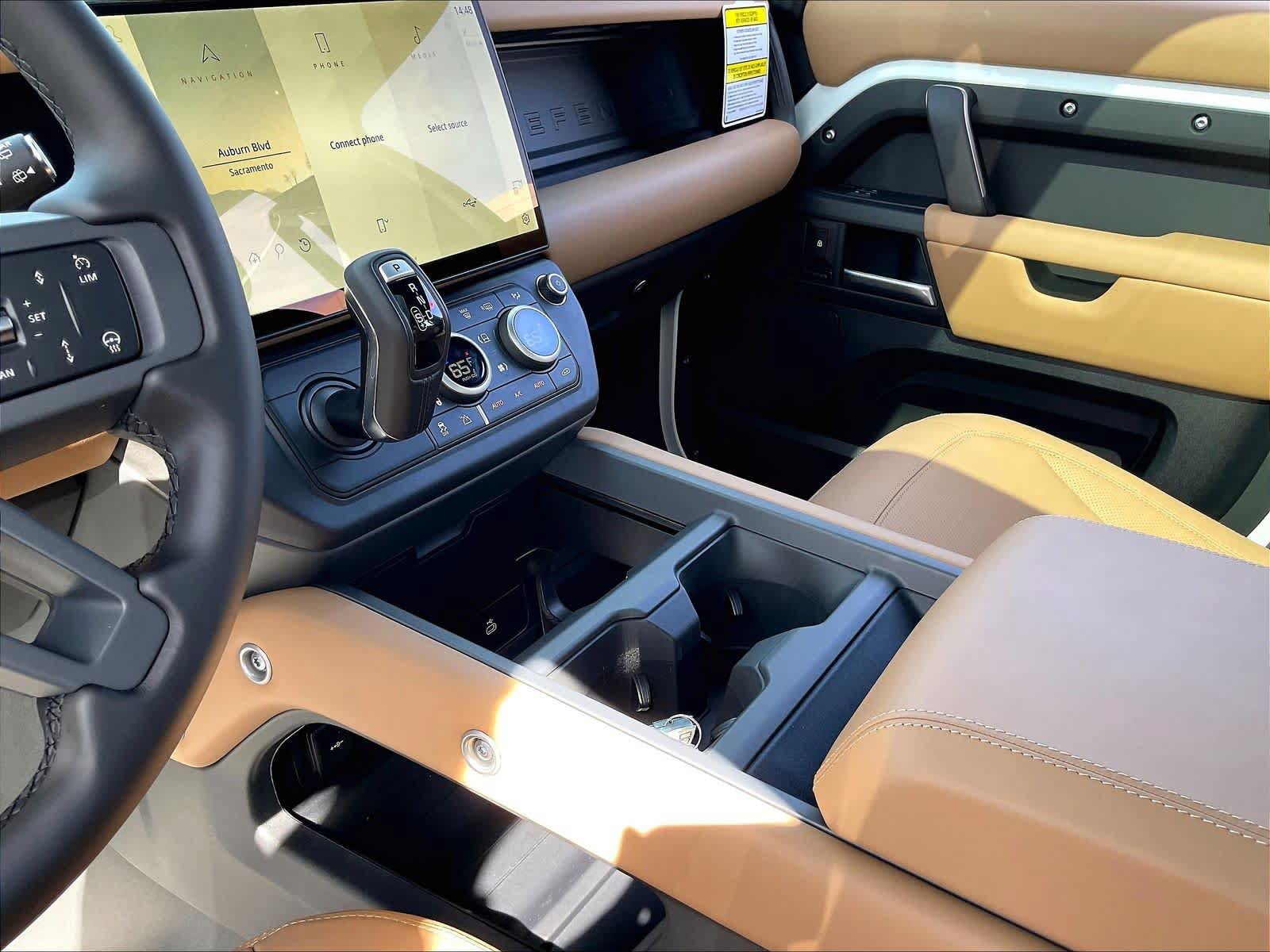 New 2026 Land Rover Defender 110 S AWD/4WD image 10