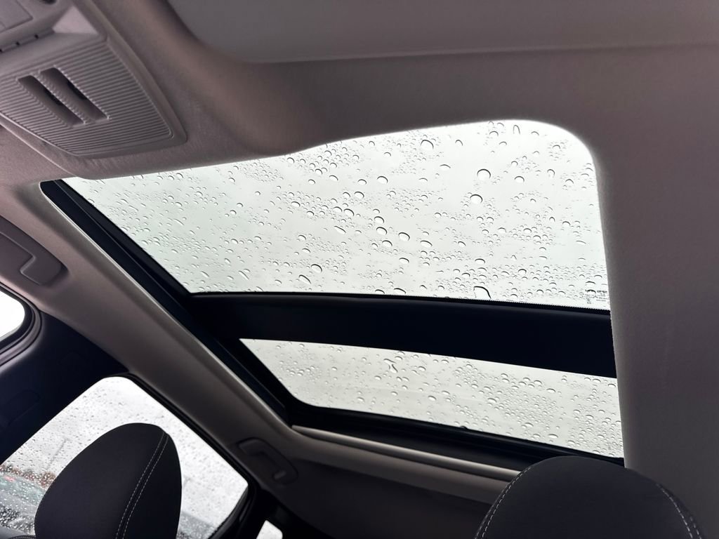 New 2026 Nissan Kicks SV w/ SV Premium Package image 16