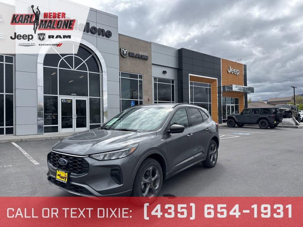 Used 2024 Ford Escape ST-Line w/ Tech Pack #1 AWD/4WD image 1