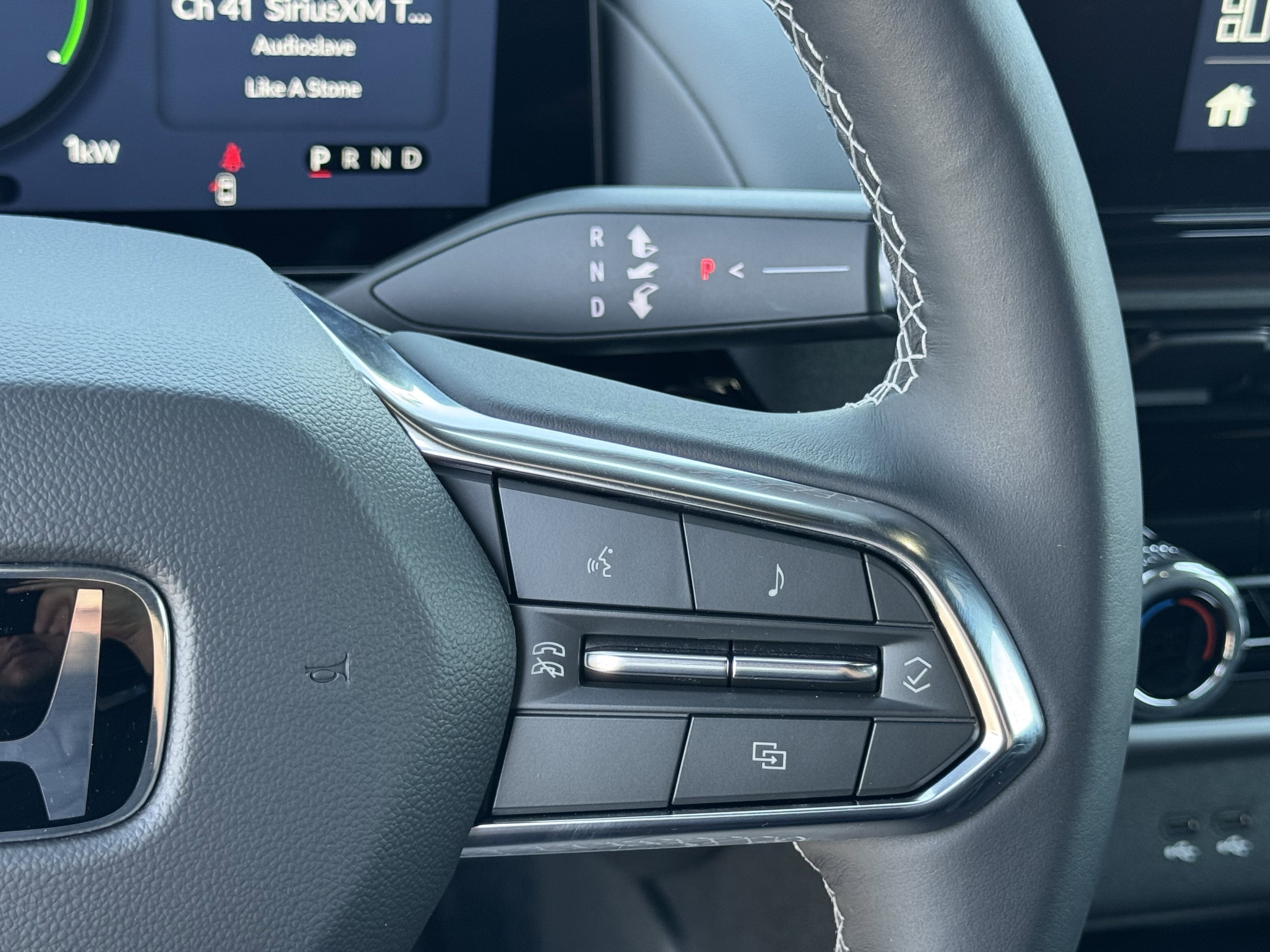 Used 2025 Honda Prologue Touring image 22