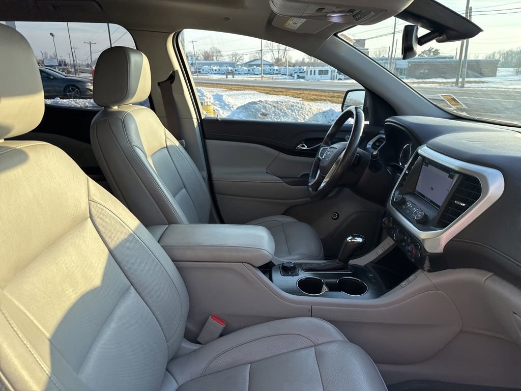 Used 2019 GMC Acadia SLT image 41