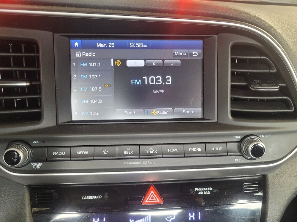 Used 2020 Hyundai Elantra SEL w/ Cargo Package (C1) image 25