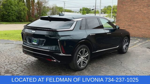 Certified 2024 Cadillac Lyriq Luxury w/ LPO, Floor Liner Package AWD/4WD image 8